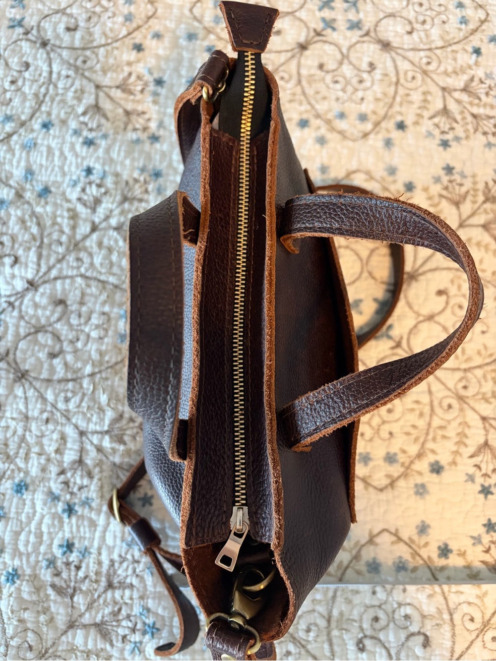 Portland Leather Goods Mini Leather Crossbody Bag Ziptop Color Coldbrew - Picture 8 of 12